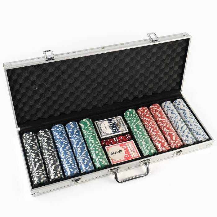 Покер в металлическом кейсе (2 колоды, фишки 500 шт. б/номинала, 5 кубиков), 20.5×56 см